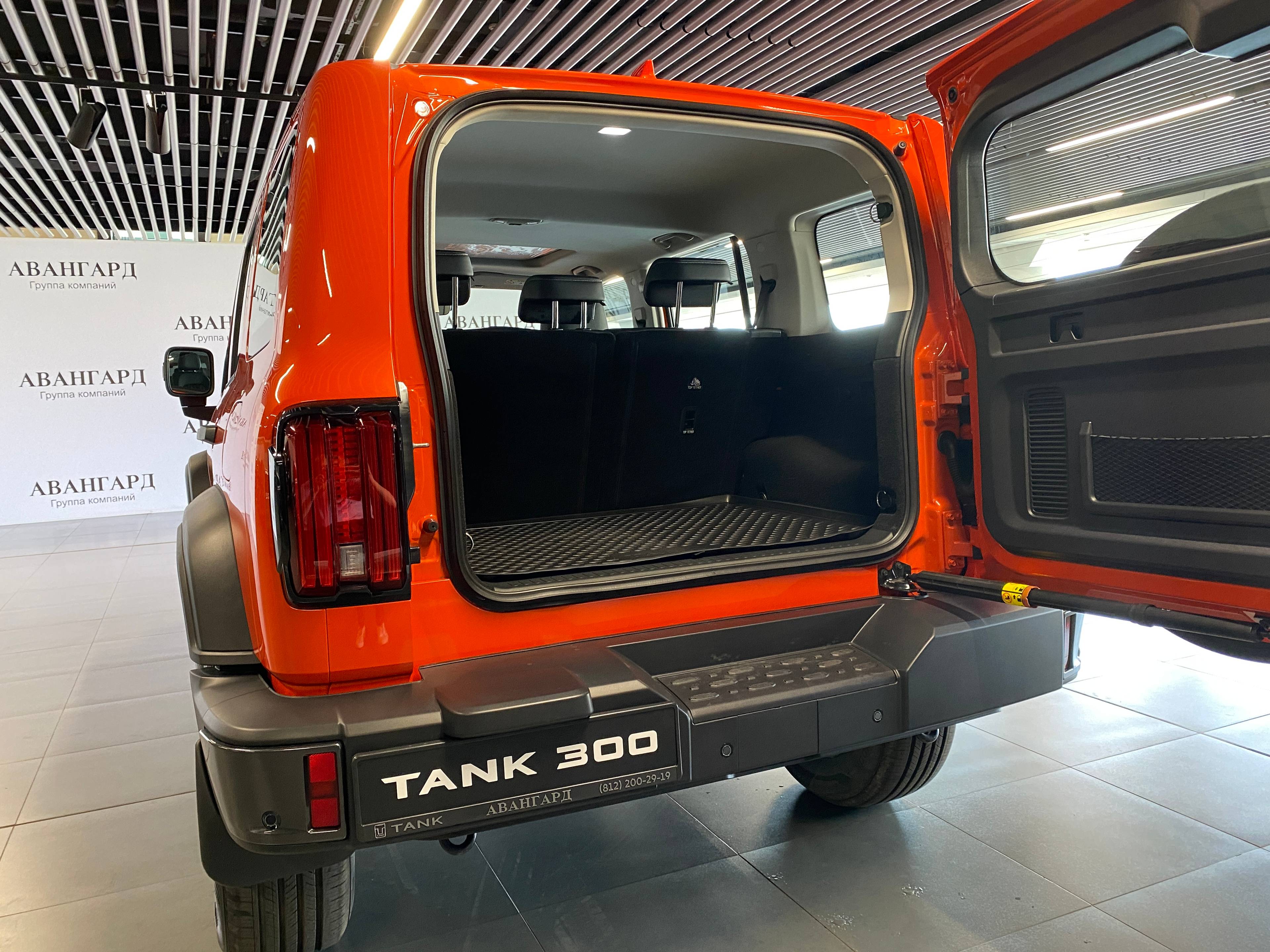 Tank 300 City Adventure 2.0 8AT 4WD