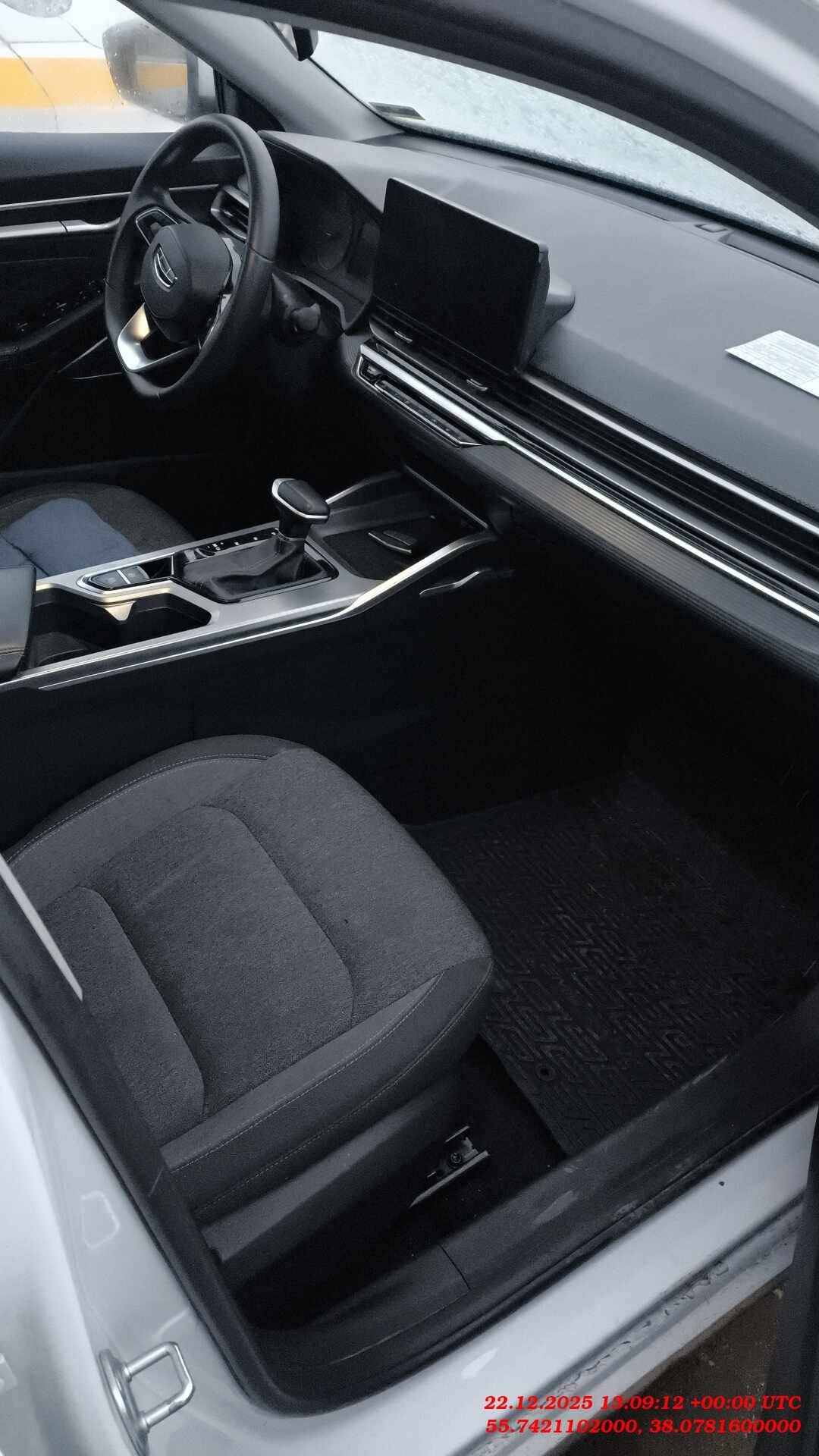 Geely Emgrand,  80 000 км, 2024 года в лизинг