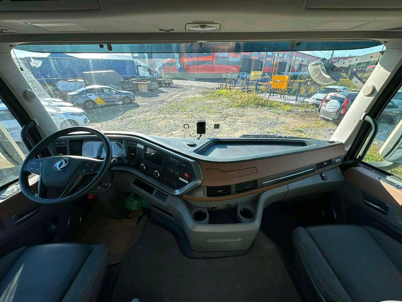DongFeng GX DFH4180 4x2,  198 840 км, 2024 года в лизинг