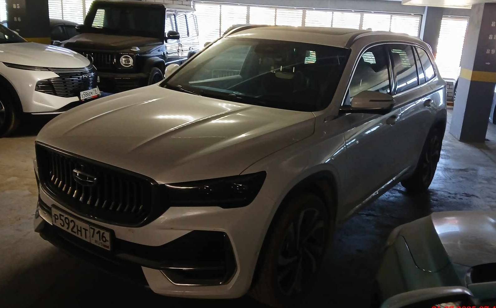 Geely Monjaro,  47 618 км, 2024 года в лизинг