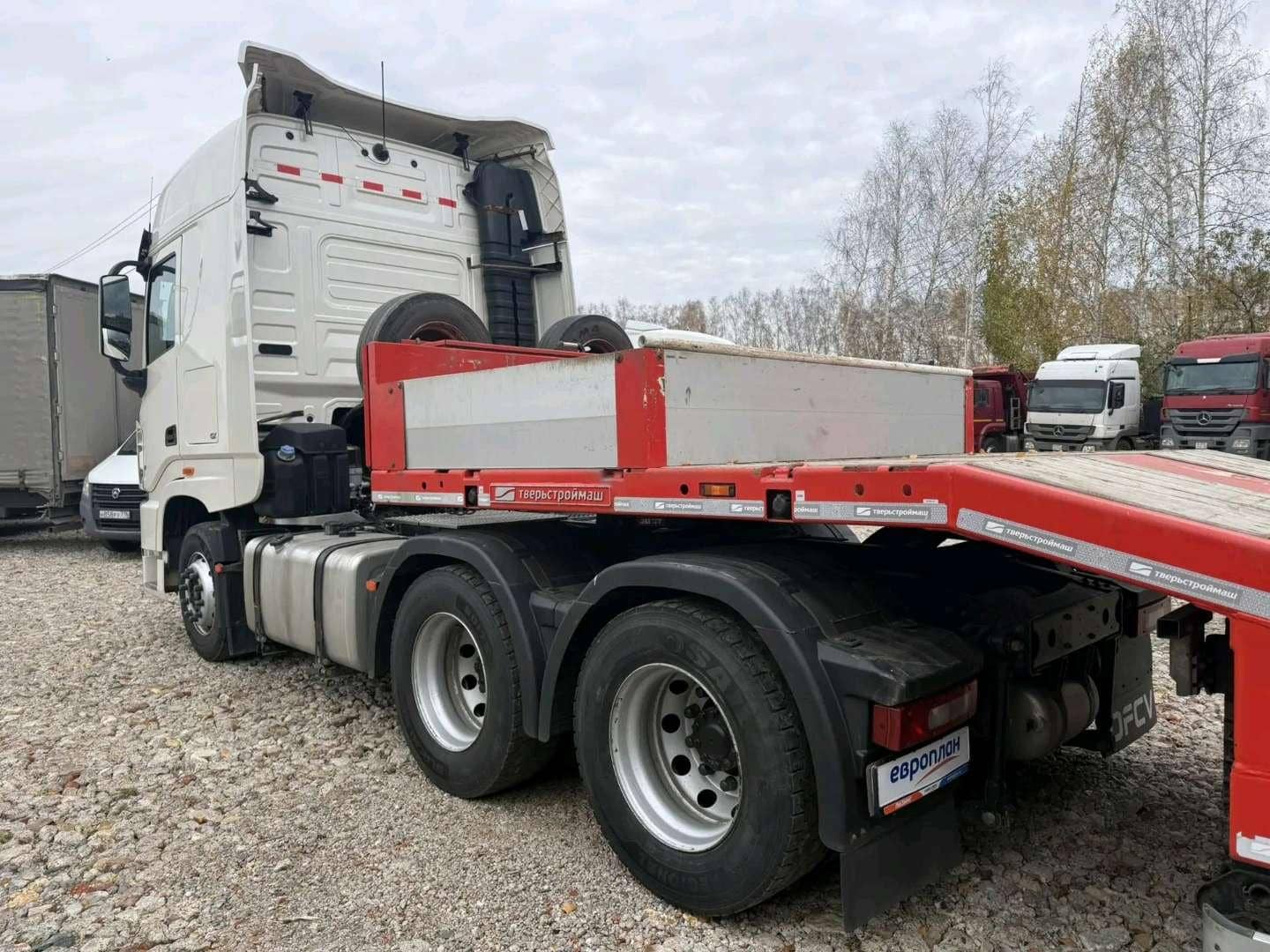 DongFeng DFH4271 6x4,  366 544 км, 2023 года в лизинг