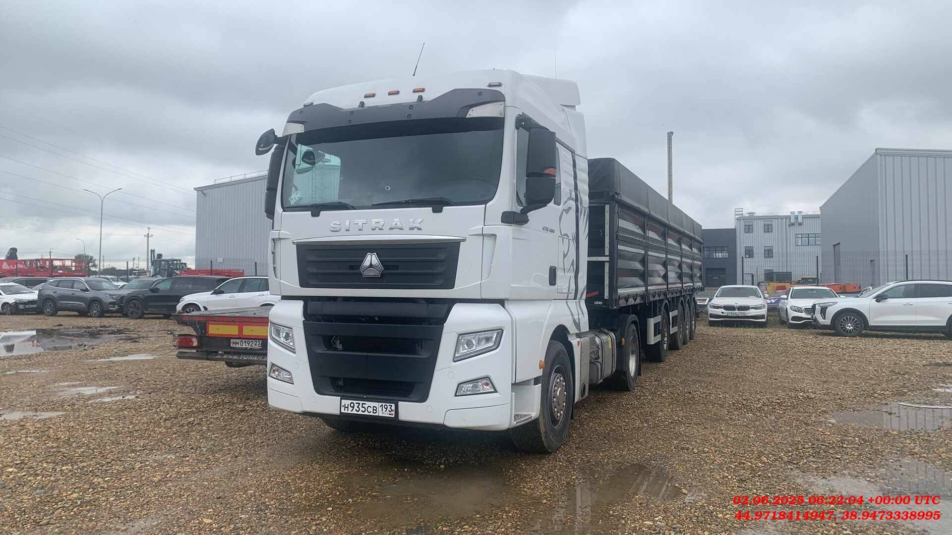 Sitrak ZZ4186V391HE,  302 375 км, 2023 года в лизинг
