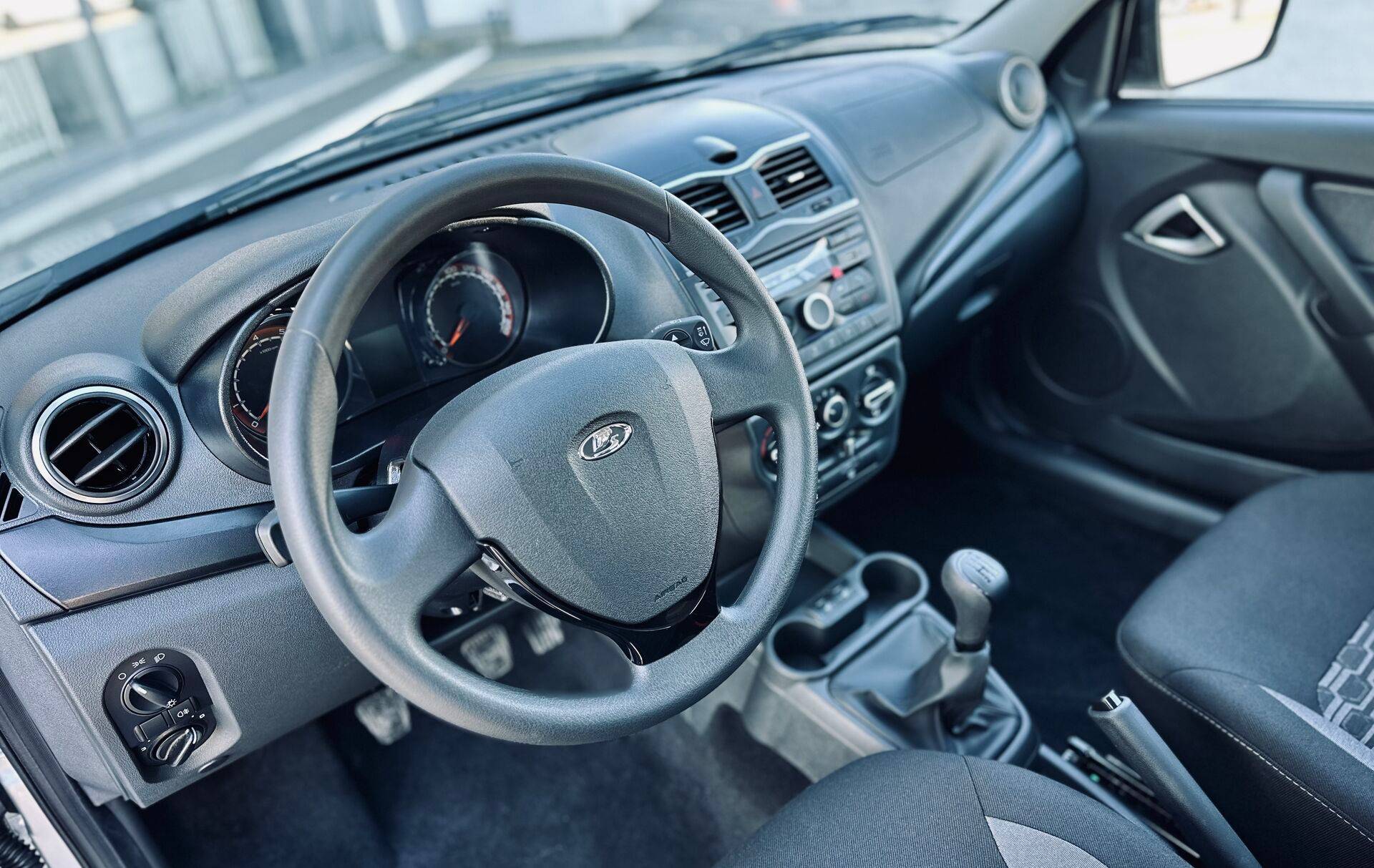 Lada Granta Cross Comfort 24 1.6 90hp 5MT