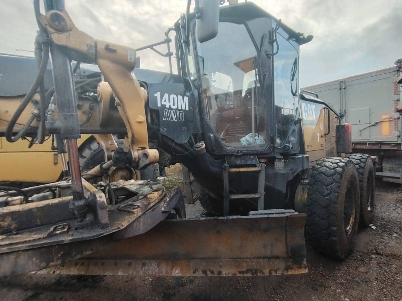 CATERPILLAR 140M, 2014 года в лизинг