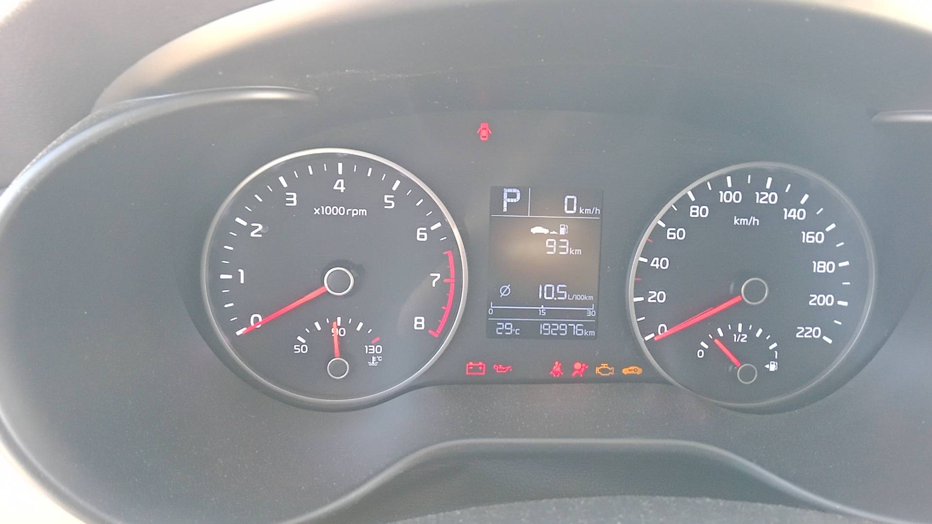 KIA Rio,  192 976 км, 2019 года
