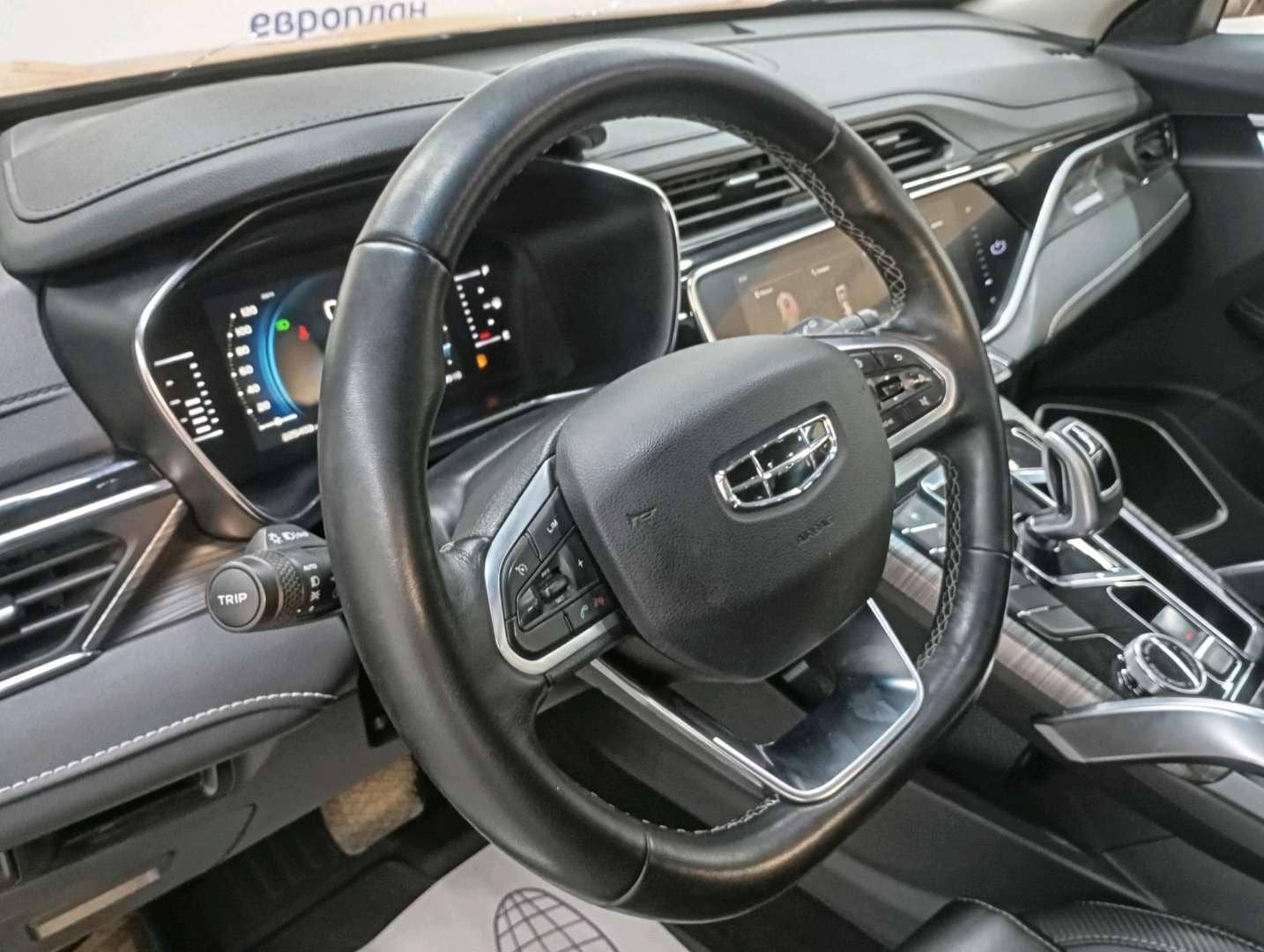 Geely Atlas Pro,  225 403 км, 2023 года в лизинг