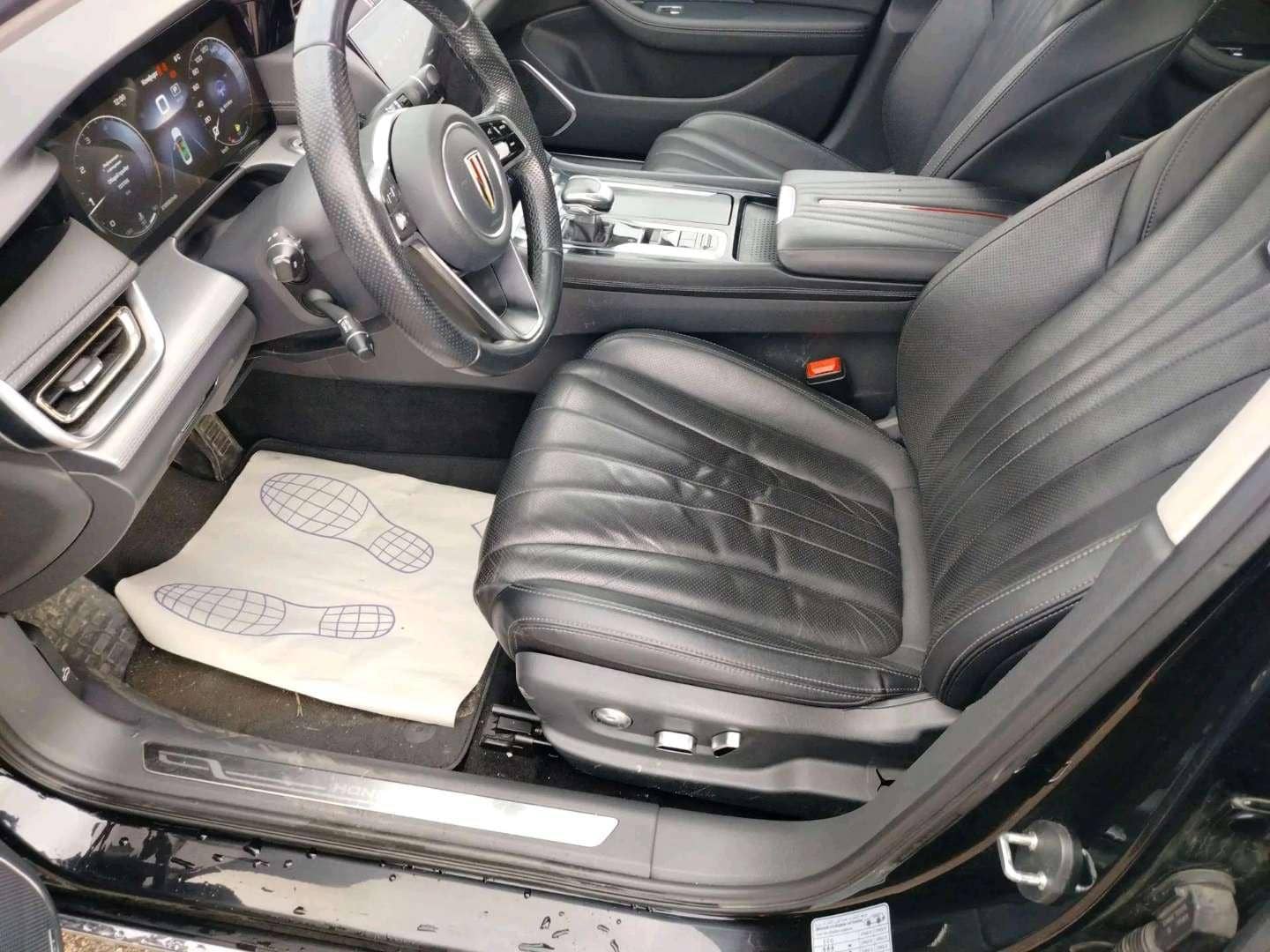 Hongqi H5,  131 705 км, 2024 года в лизинг