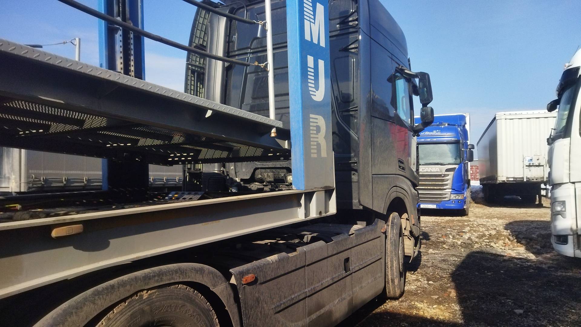 Shacman SX4188YY381,  268 164 км, 2024 года в лизинг