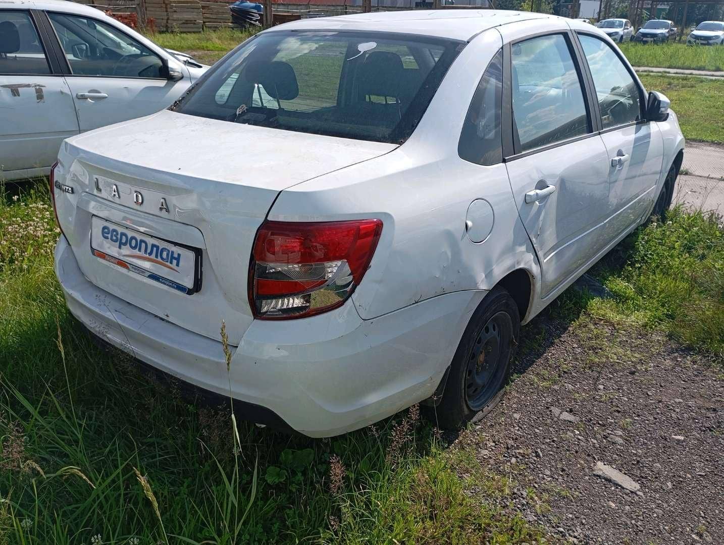 Lada Granta седан,  60 000 км, 2023 года в лизинг