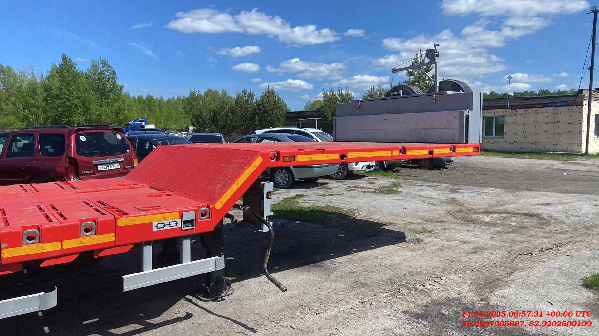 Компания СпецПрицеп Тяжеловоз низкорамный 9942L4