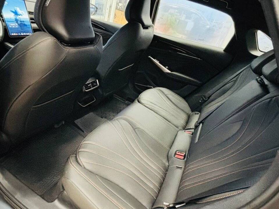 Geely Preface Flagship 2.0T 7DCT