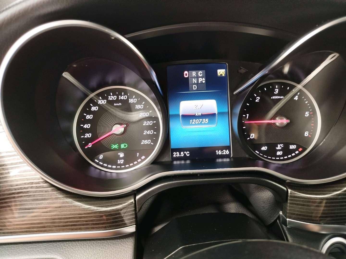 Mercedes-Benz V,  120 735 км, 2021 года в лизинг
