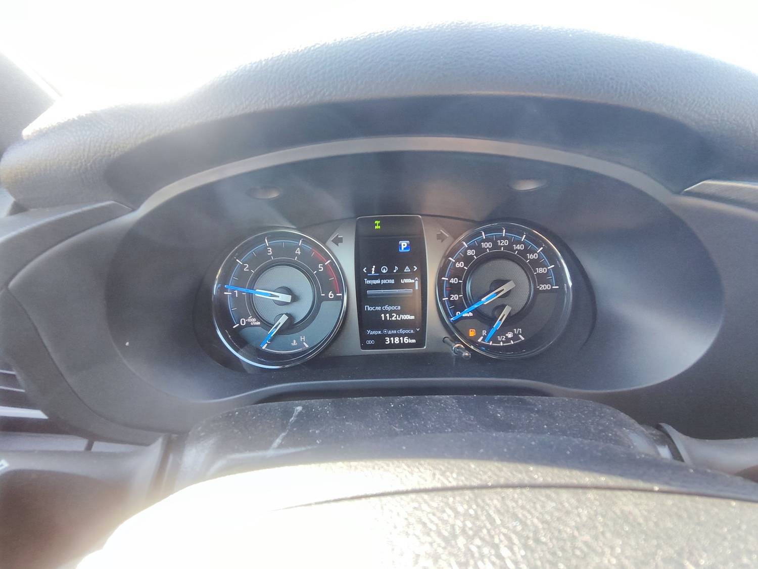 Toyota Hilux Лот 000007520