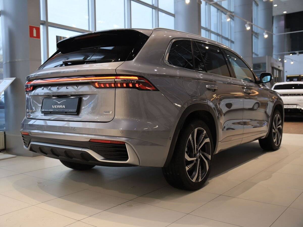 Geely Monjaro Flagship 2.0T (238 hp) 8AT 4WD
