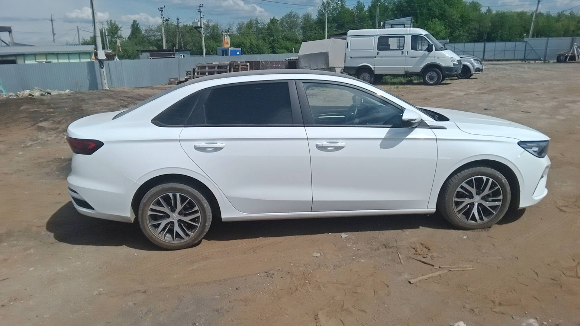 Geely Emgrand,  83 852 км, 2024 года в лизинг