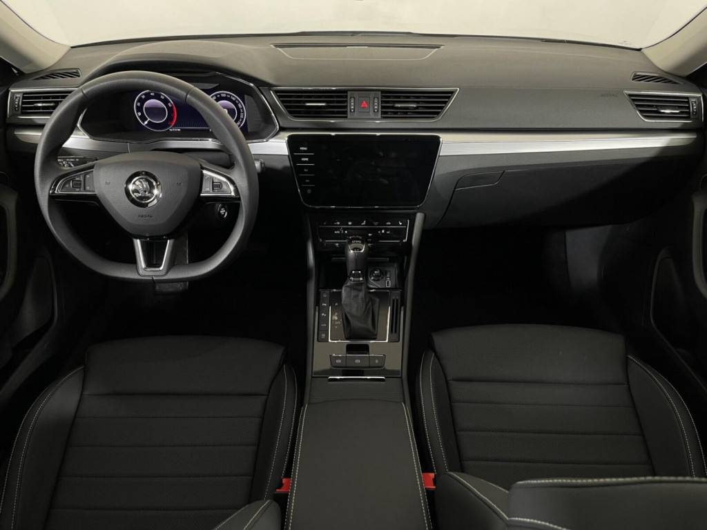 Skoda Superb Exclusive 1.4 TSI DSG-7