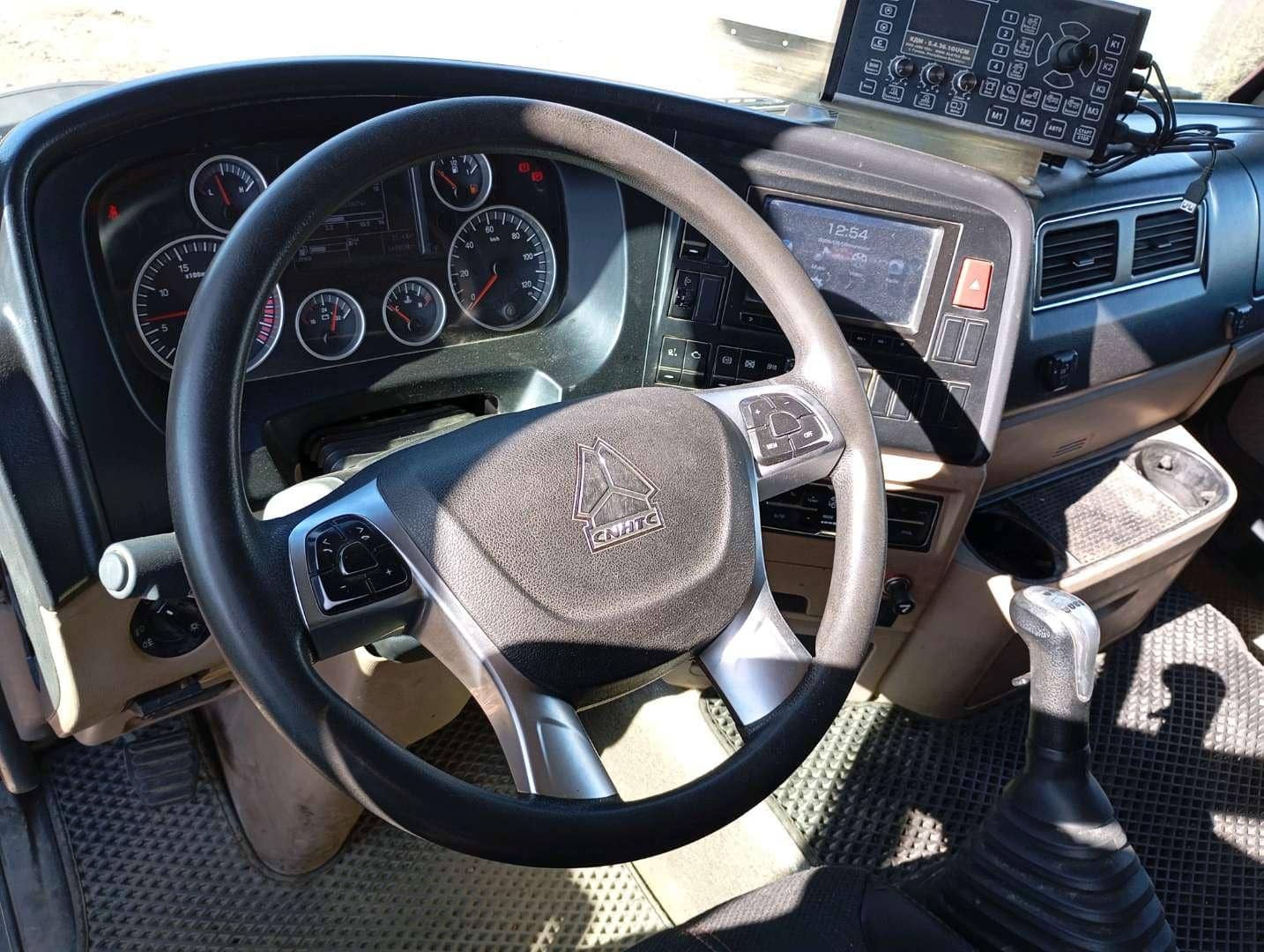 HOWO ZZ3256V384GE 6x4,  145 928 км, 2023 года в лизинг