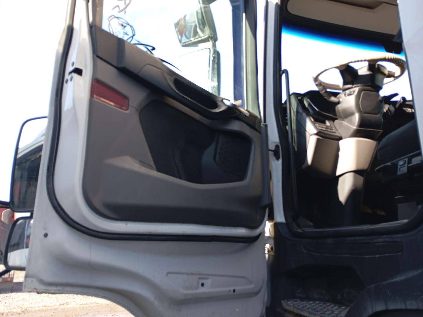 SCANIA R 500 A6x2NA,  853 460 км, 2020 года в лизинг