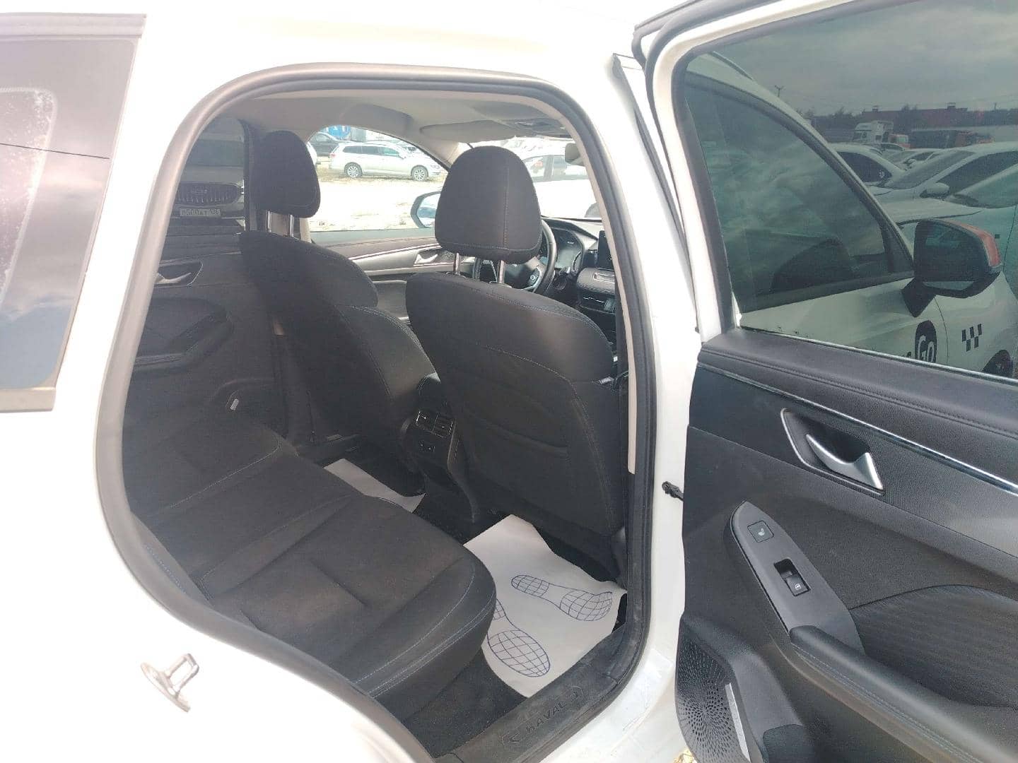 Haval Jolion,  165 375 км, 2023 года в лизинг