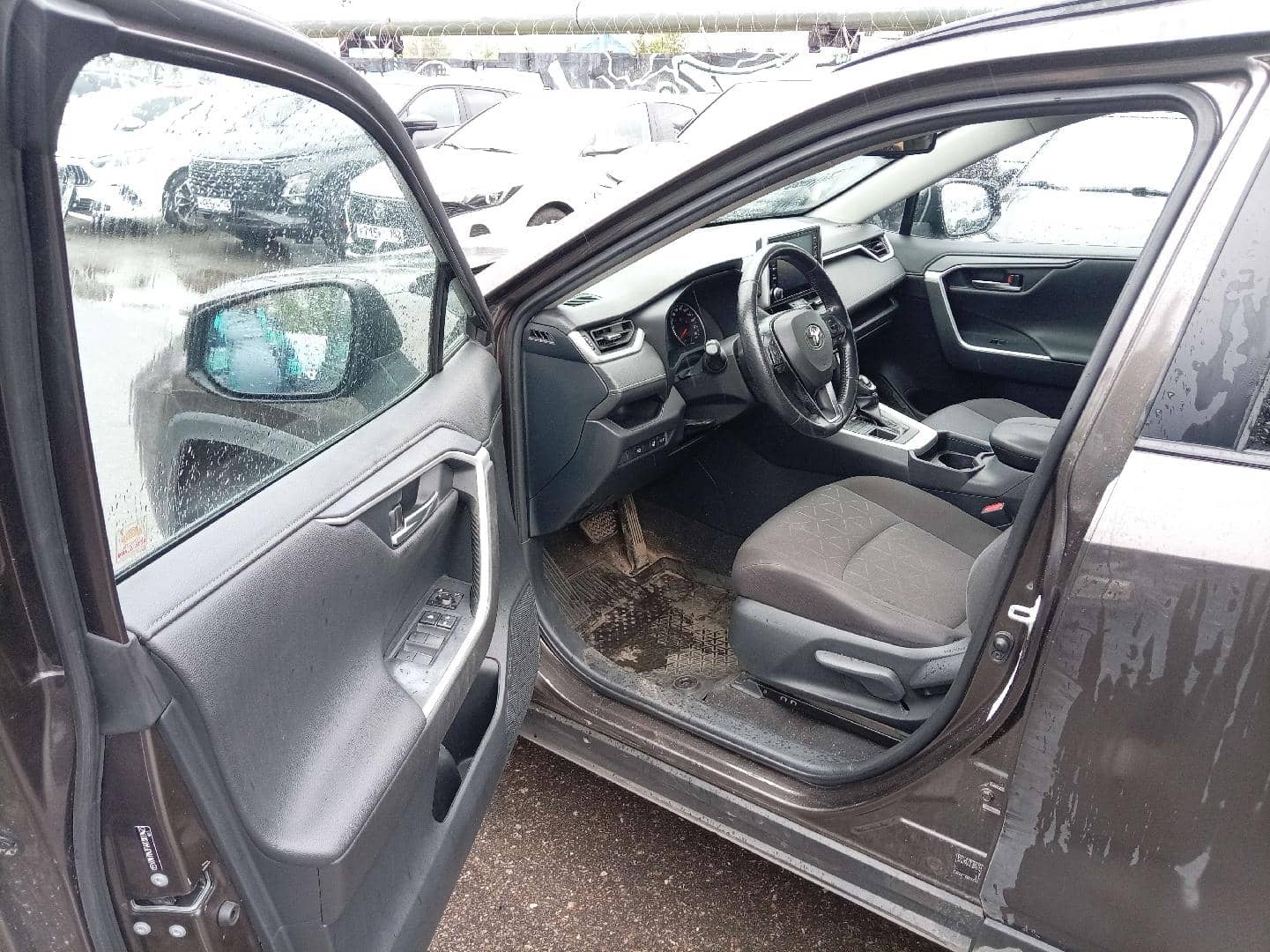 Toyota RAV4,  131 381 км, 2020 года в лизинг