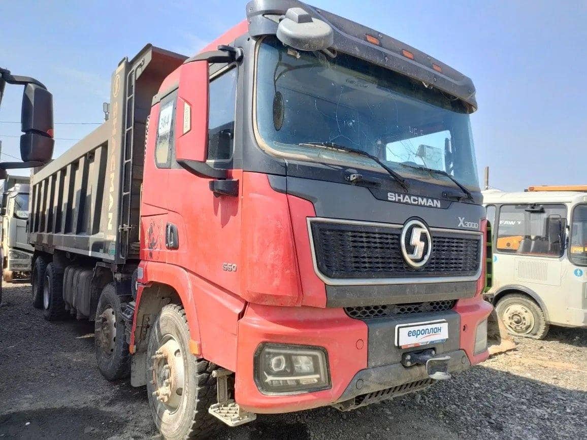 Shacman SX331863366 (скальный кузов),  106 992 км, 2024 года в лизинг