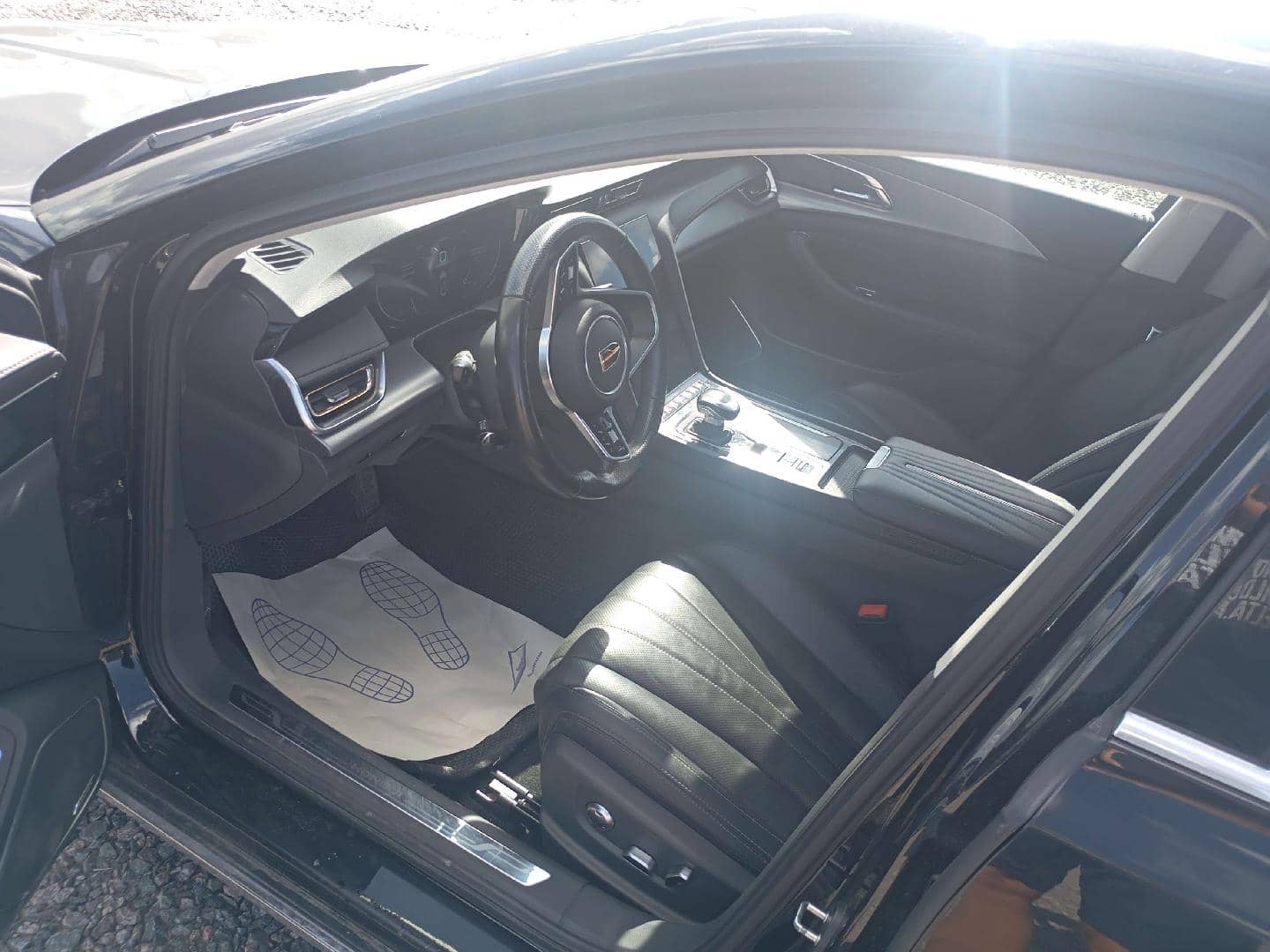 Hongqi H5,  109 745 км, 2024 года в лизинг