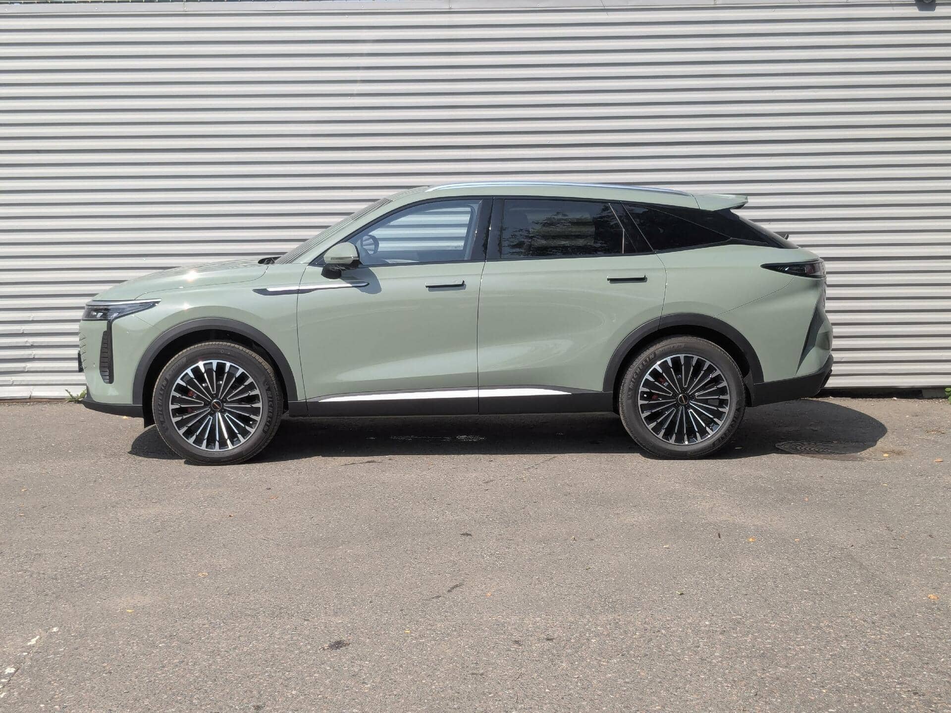 EXEED RX Премиум 2.0Т АТ полный привод (Premium)
