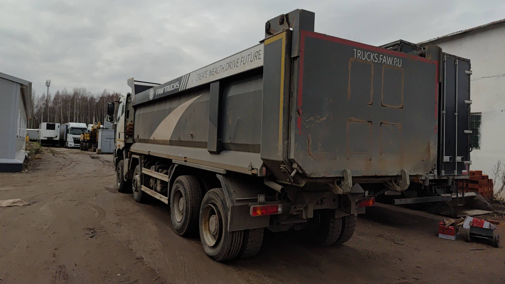 FAW CA3310P66K24T4E5 8х4,  116 651 км, 2022 года