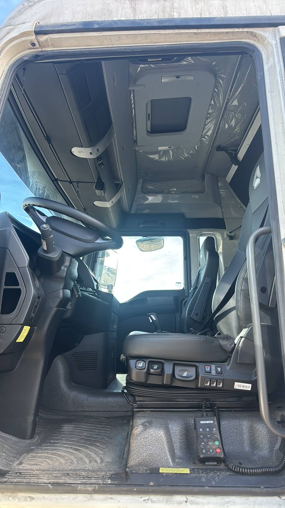 Sitrak ZZ4186V391HE,  223 824 км, 2024 года в лизинг