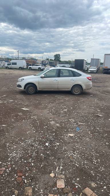 Lada Granta лифтбек