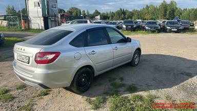Lada Granta лифтбек