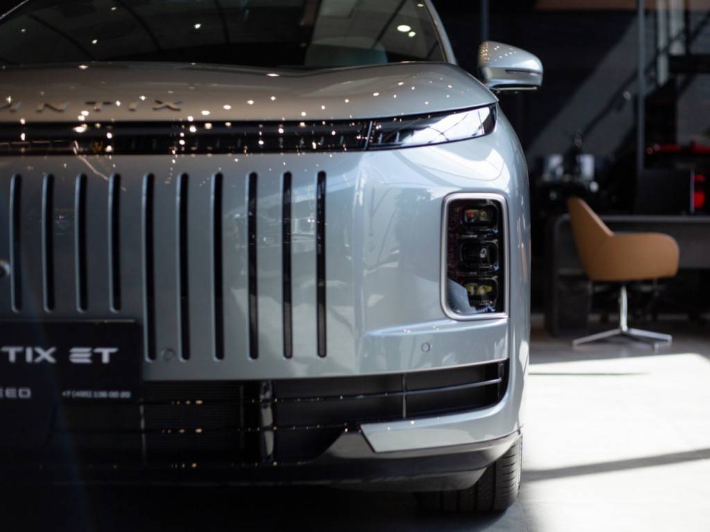 EXEED Exlantix ET 1.5T+40KWh AWD TOP BL