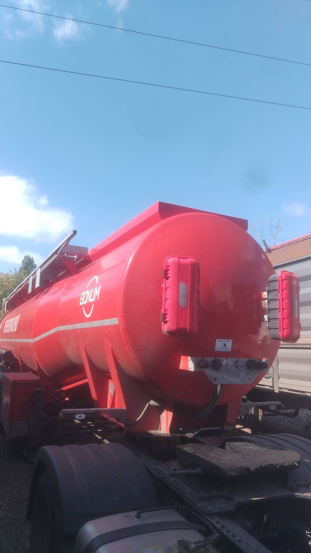 BONUM Бензовоз 914211
