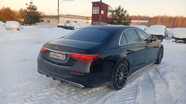 Mercedes-Benz S седан