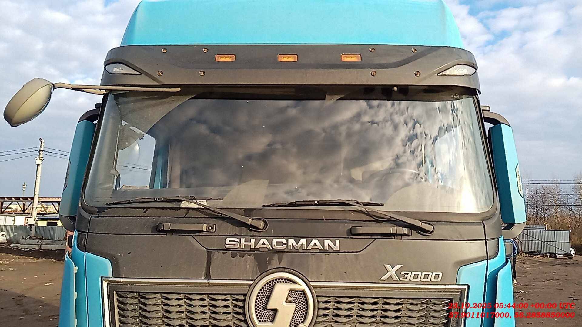 Shacman SX42584V324