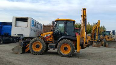 JCB 4CX