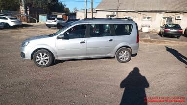 Lada Largus универсал