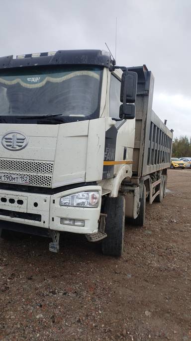 FAW CA3310P66K24T4E5 8х4