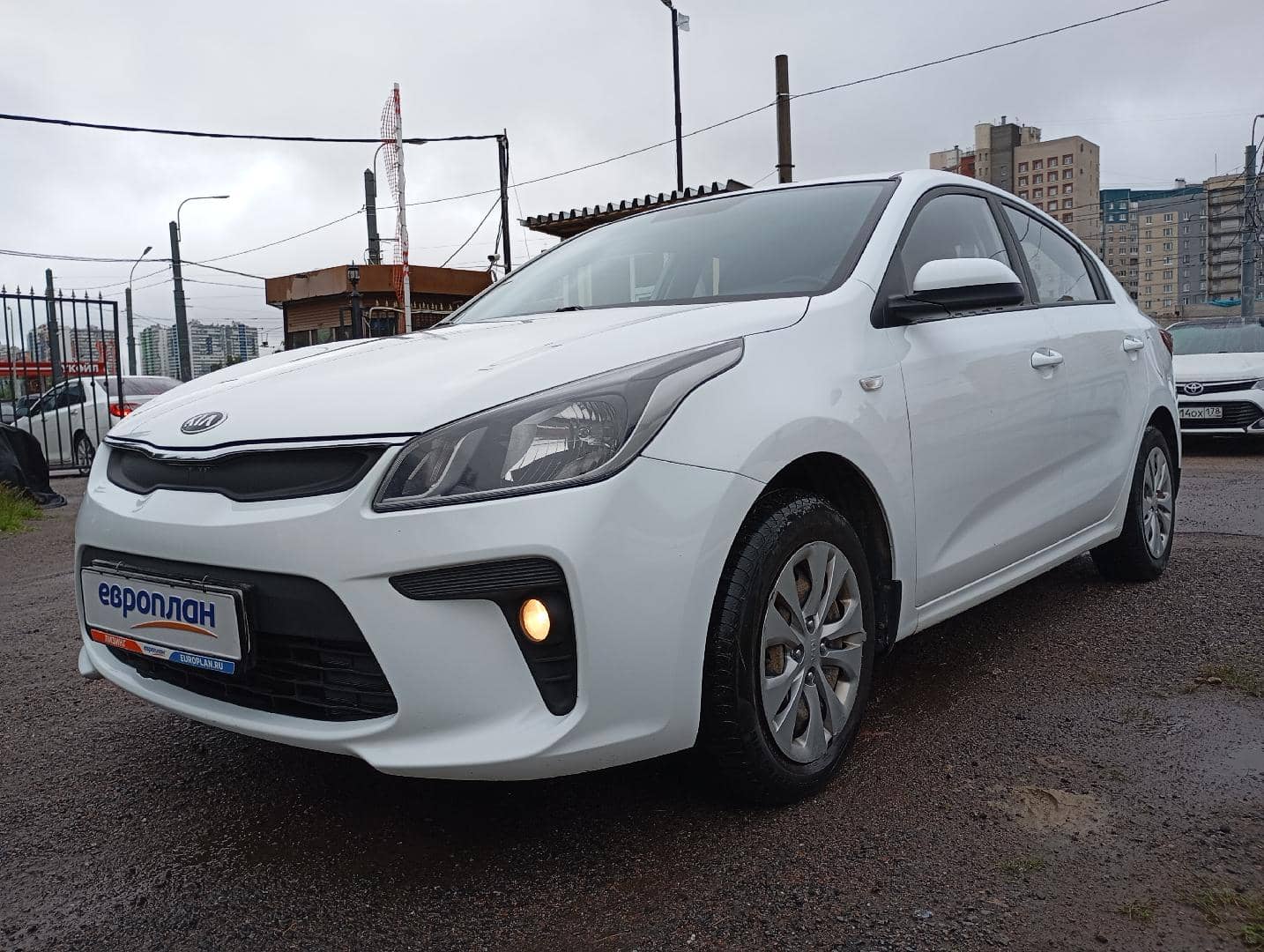 KIA Rio sedan