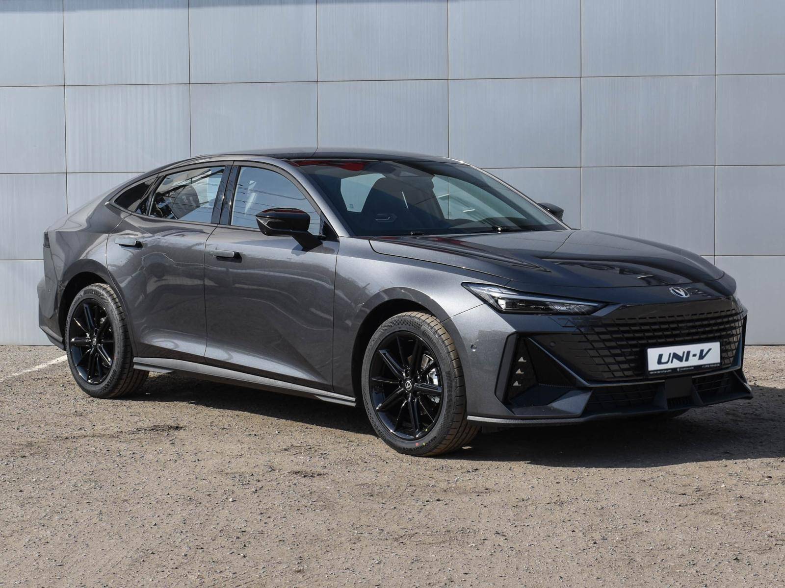 Changan Uni-V 1.5 7DCT Tech