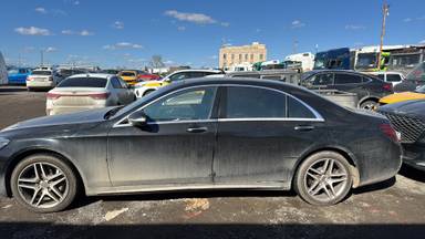 Mercedes-Benz S седан