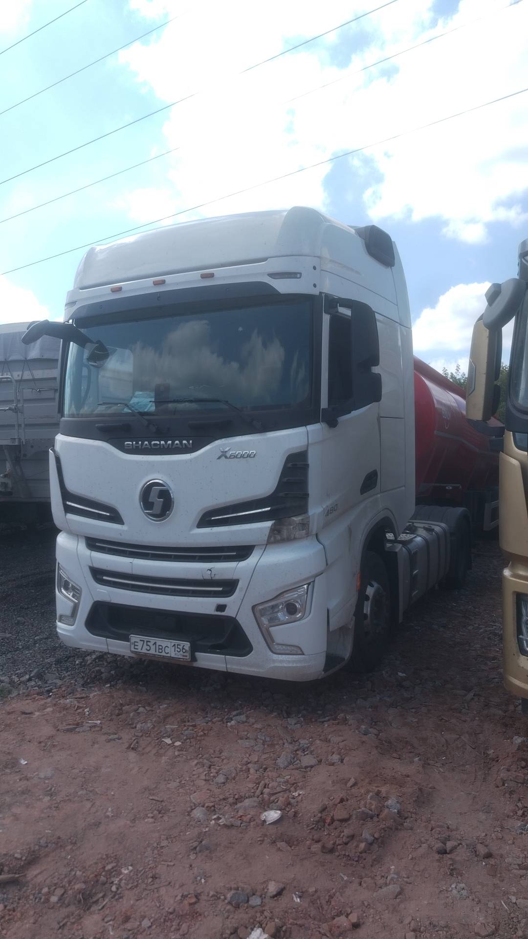 Shacman SX4188YY381