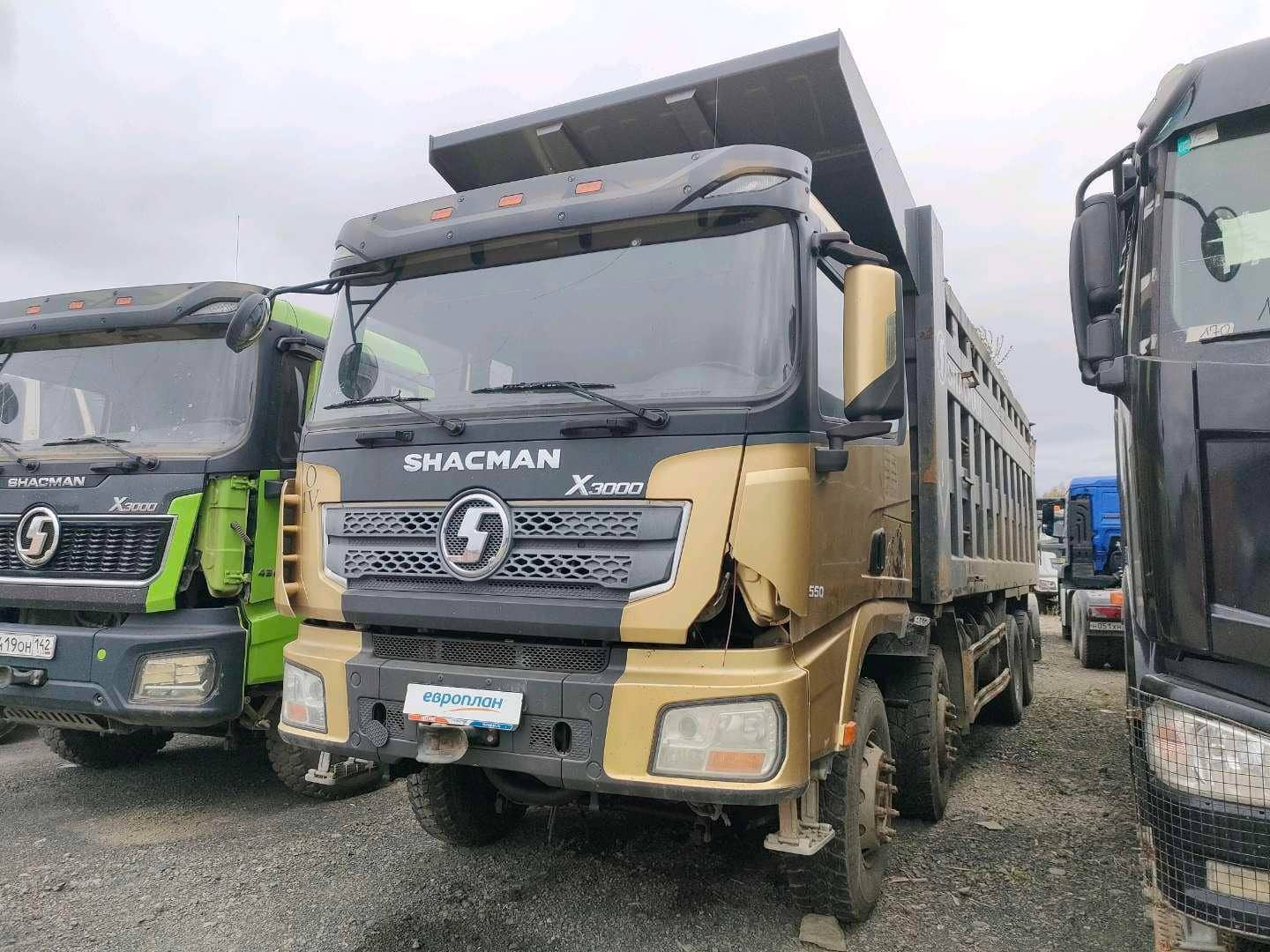 Shacman SX331863366 (скальный кузов)