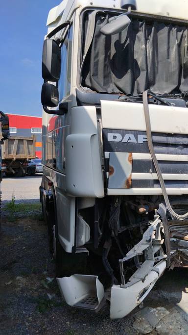 DAF XF105.460 FT 4x2 (Super Space Cab)
