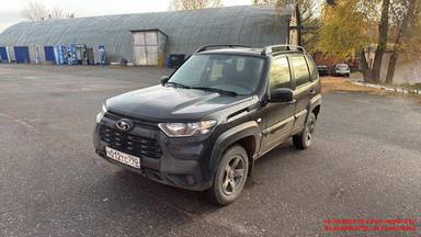 Lada Niva Travel