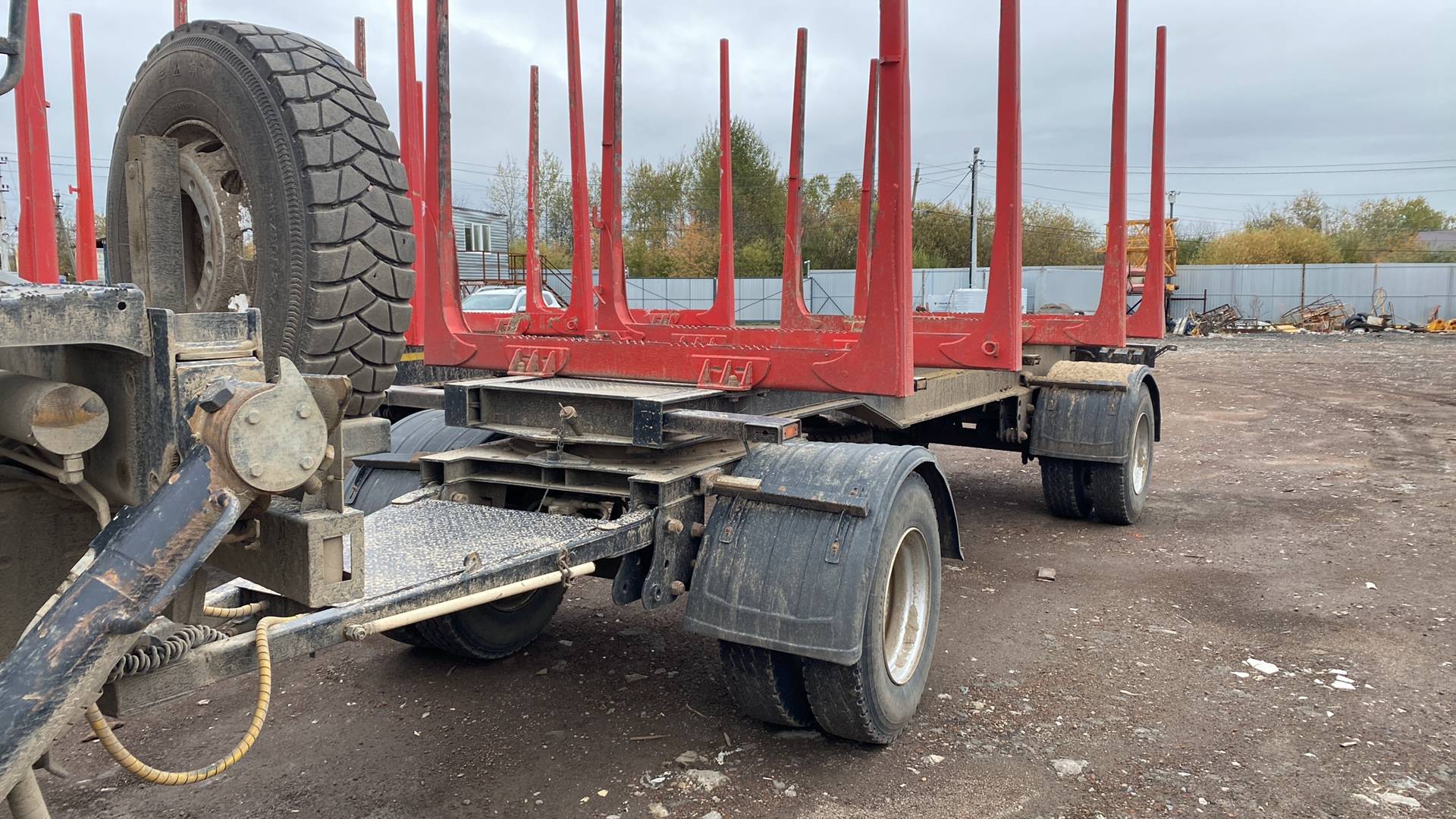 Транс-Мобиль Сортиментовоз 905809 двухосный двухскатный