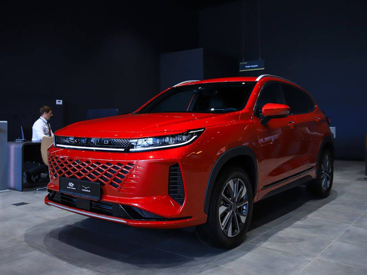 EXEED LX Premium 1.6T 7DCT 4WD