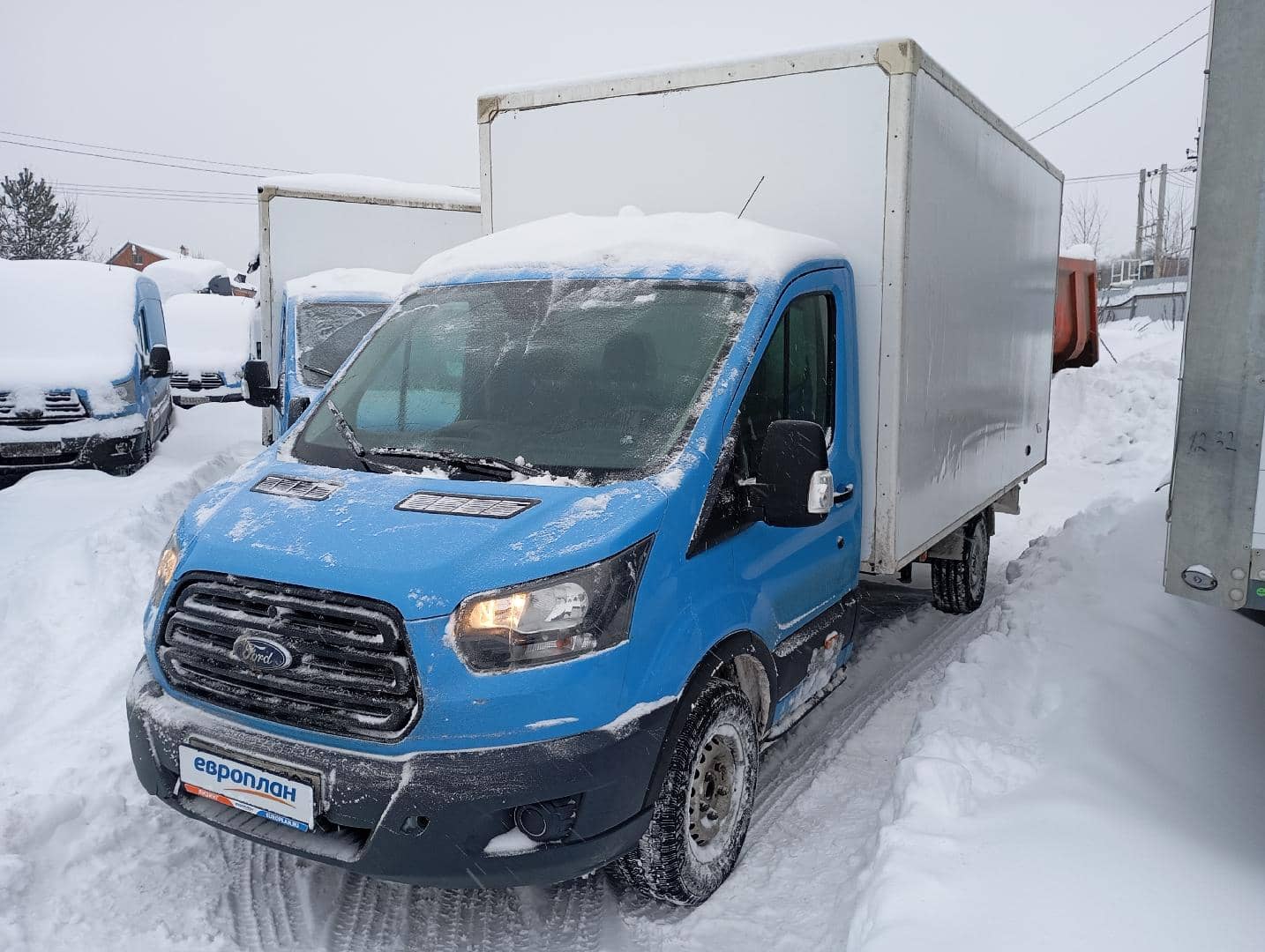 Ford Transit Chassis Cab Base 470E L4H1 2.2TDi 155hp 6MT RWD