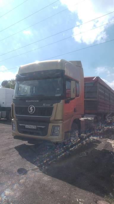 Shacman SX42584V324