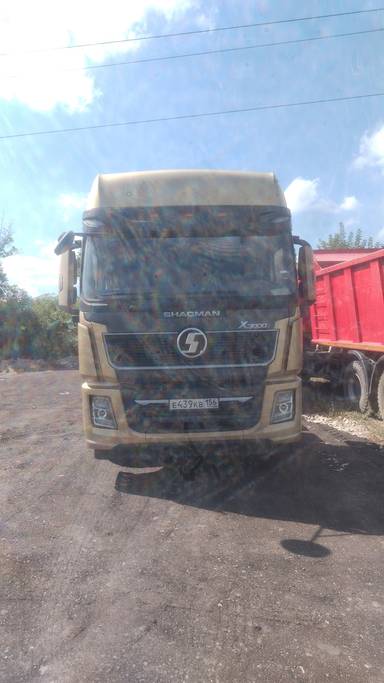 Shacman SX42584V324